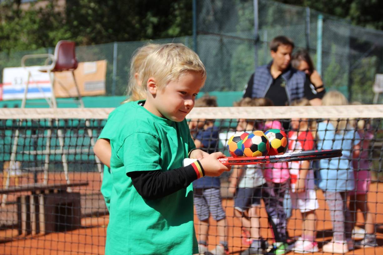 Kinder spielerisch in Bewegung