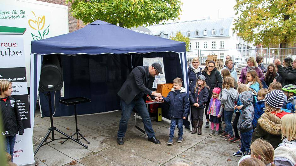 Marcus Grube verzauberte kleine und große...