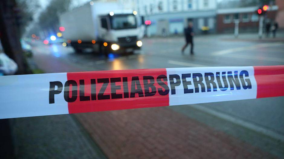 Lkw erfasst Mädchen