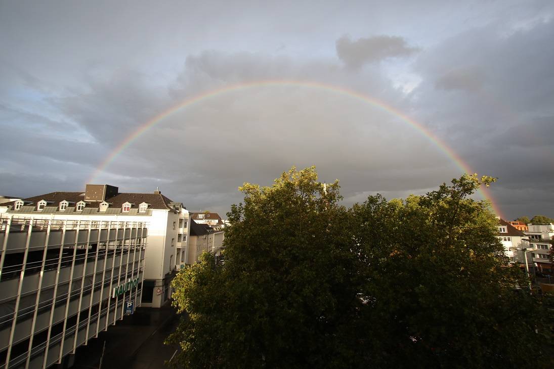 Der Dr. Hirschfelderplatz: Gehört er noch zum Königs- oder schon zum...