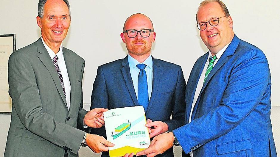  Universitätsrektor Prof. Dr. Ulrich Radtke, Oberbürgermeister Sören Link und Gebag-Geschäftsführer Bernd Wortmeyer sind entschlossen, die Entwicklung weiter voran zu treiben. 