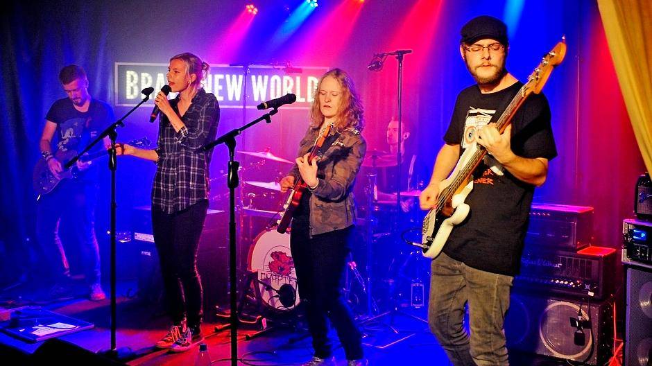 Brave New World zeigten bei Kampmann, dass sie zurecht beim Contest "Deine Bühne"...