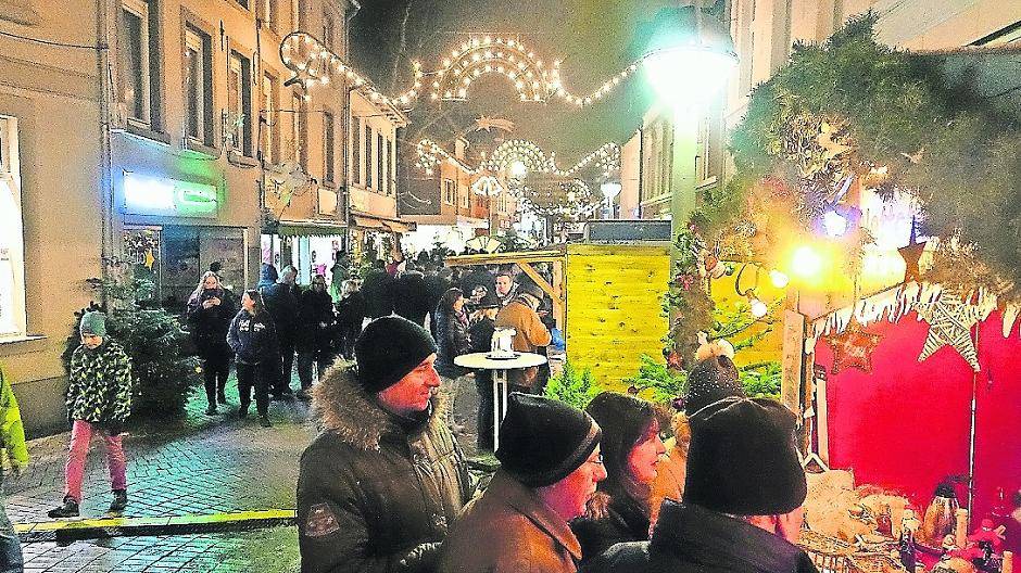 Das ist schon lange Tradition: Die Adventszeit wird in Nettetal mit dem Christkindl-Markt in Breyell eingeläutet. 