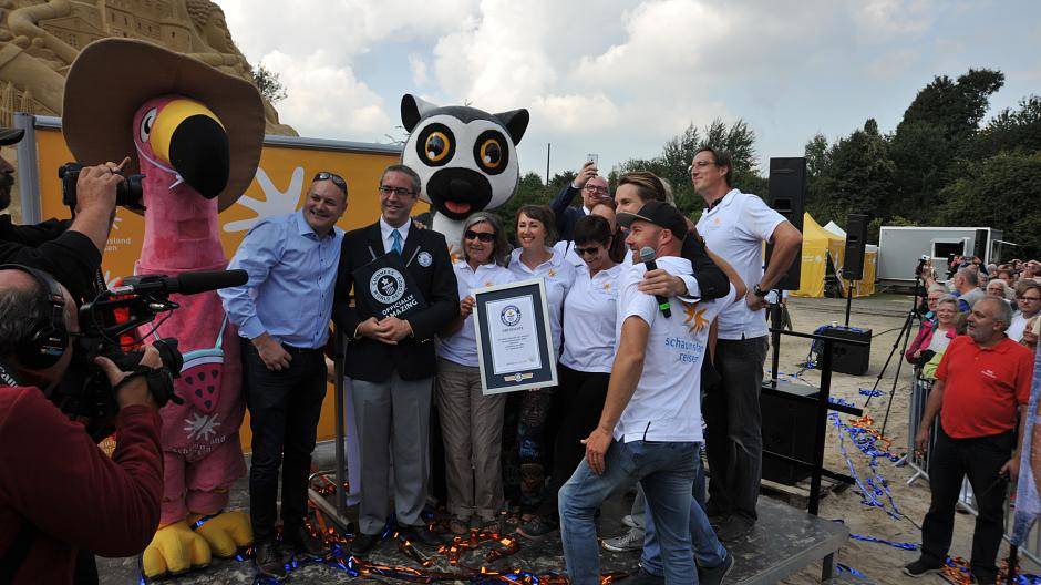 16,68 Meter Höhe: Das gab die berühmte Urkunde von Guinnessbuch der...