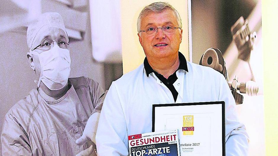  Dr. Klaus Peitgen freut sich über die bereits zweite Auszeichnung vom Focus-Magazin „Gesundheit“. 