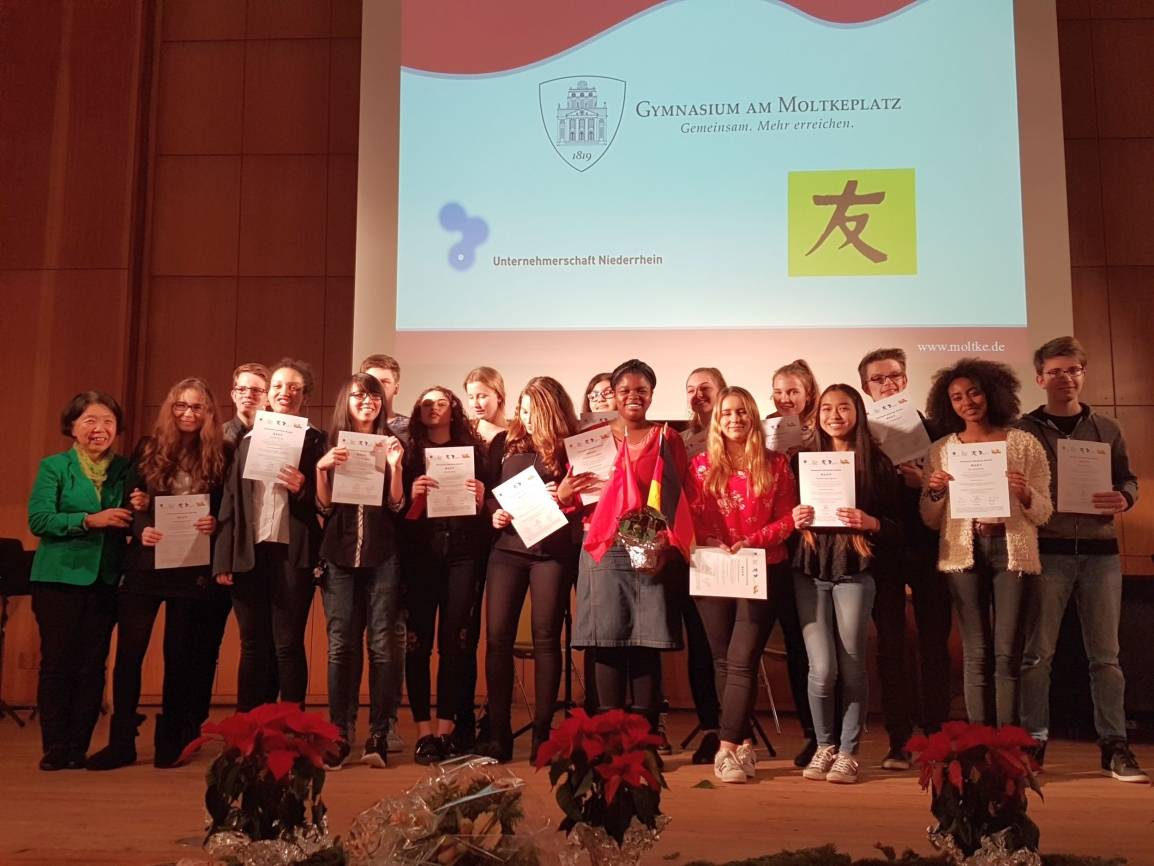 Pekinger Konsulin freut sich: Krefelder Schüler verstehen jetzt Chinesisch