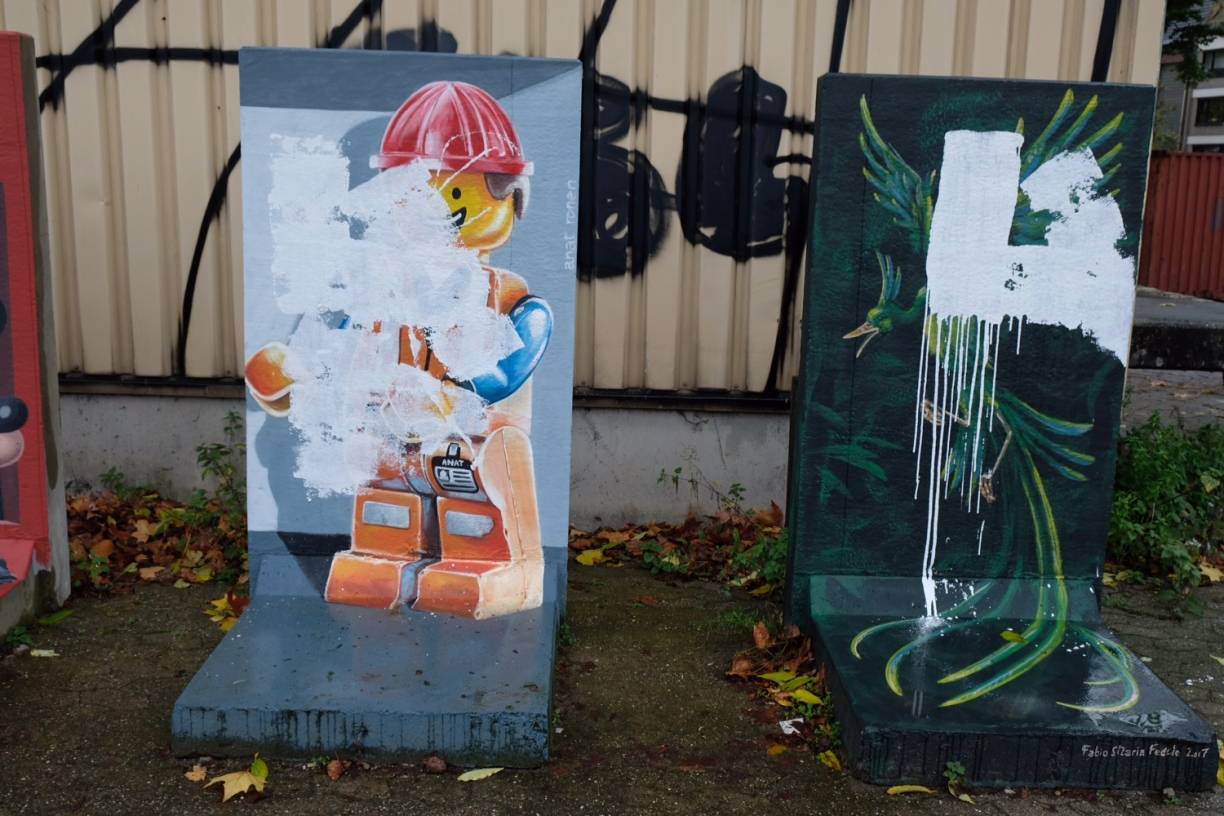 Farbattacke auf "Rhineside Gallery"