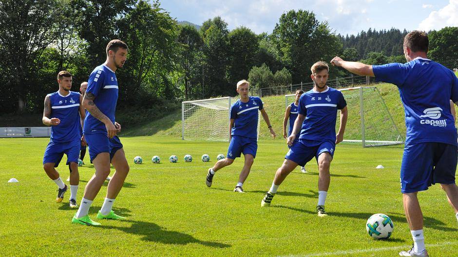 Die Youngster Marius Krüger und Lukas Daschner in...