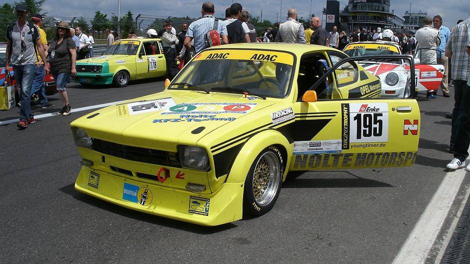 Heißer Opel Kadett C Coupe in der Startaufstellung bei der Youngtimer Trophy im Rahmen...