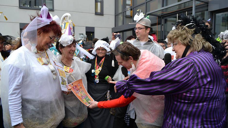 Neben "Nieren- und Blasentee" Christoph Fleischhauer gibt's noch viele andere Sorten bei...