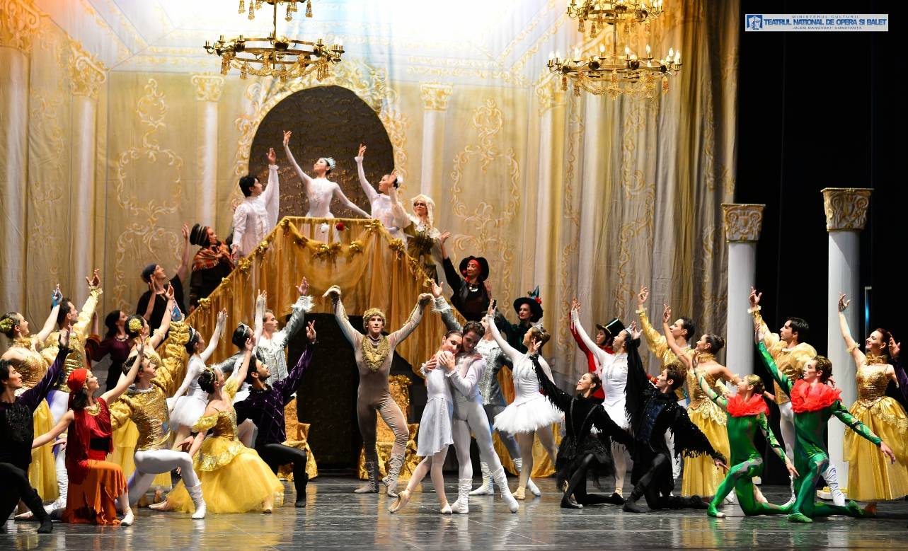  Kurz vor Weihnachten bringt das rumänische Staatsballett „Die Schneekönigin“ zur Aufführung. 