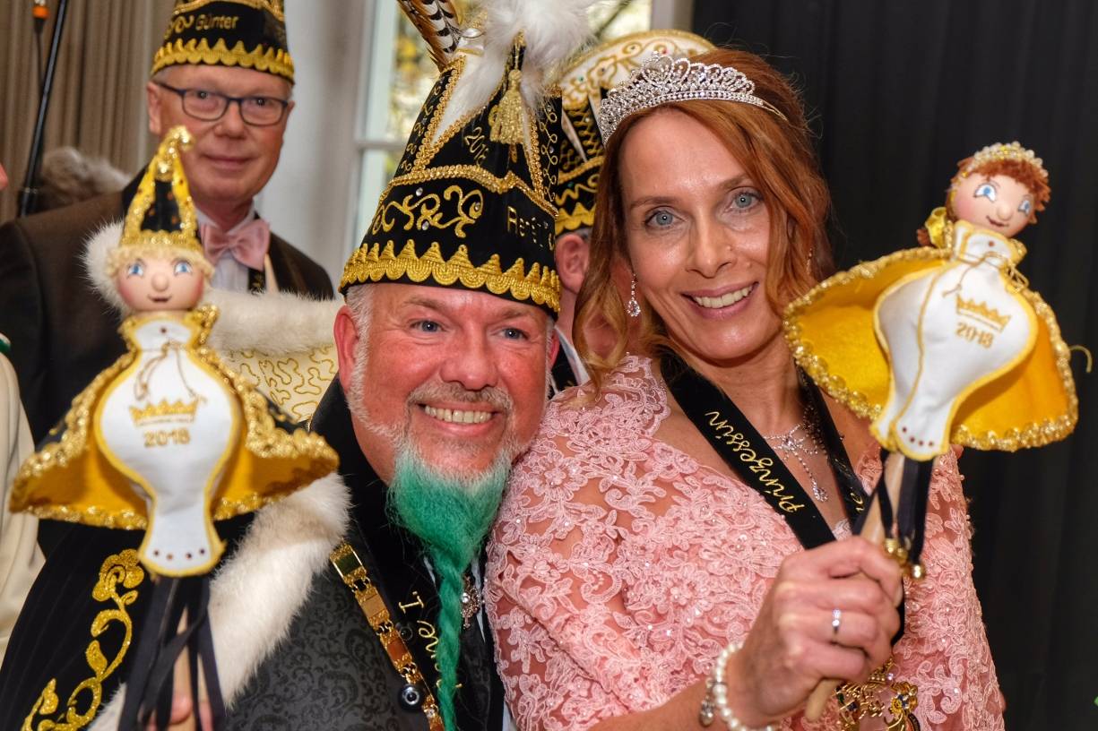 Narren erkämpfen Rathaus-Schlüssel