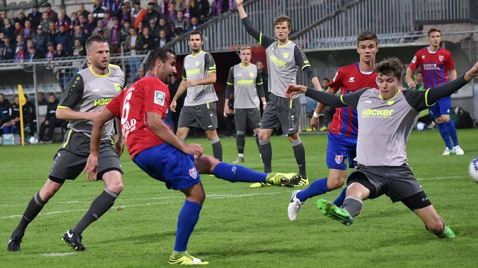 Ellguth entscheidet Spitzenspiel