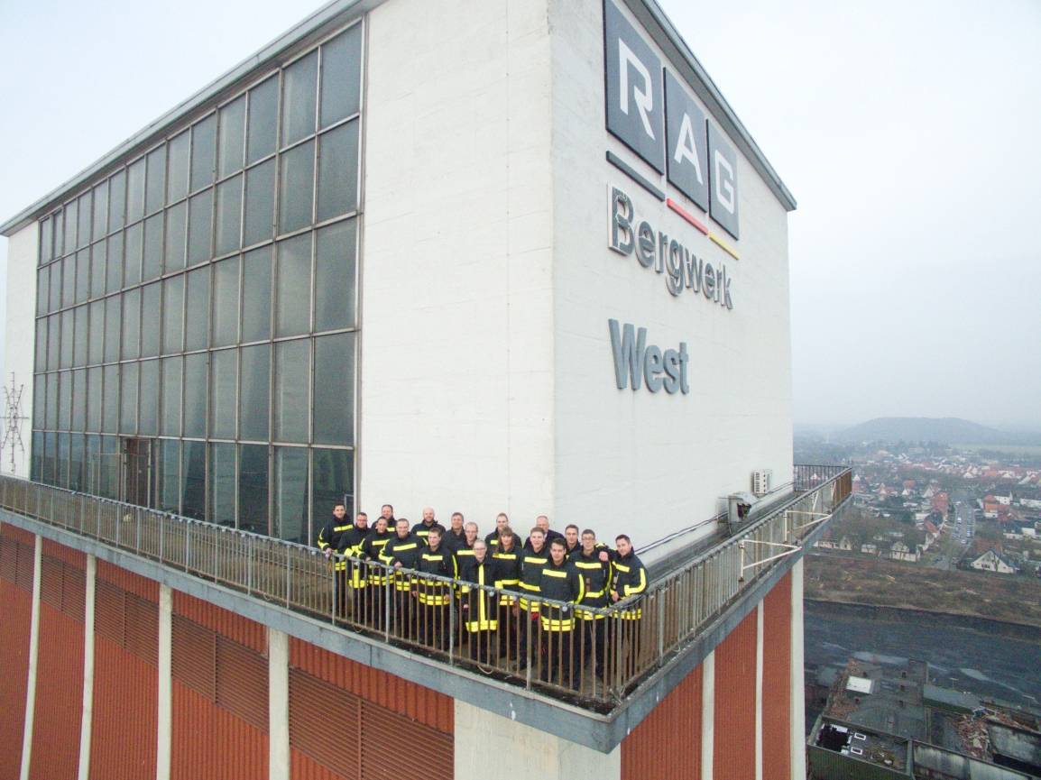 Beförderungen, Ernennungen und Ehrungen bei der Feuerwehr: Bei Kamp-Lintforts Blauröcken ist viel passiert