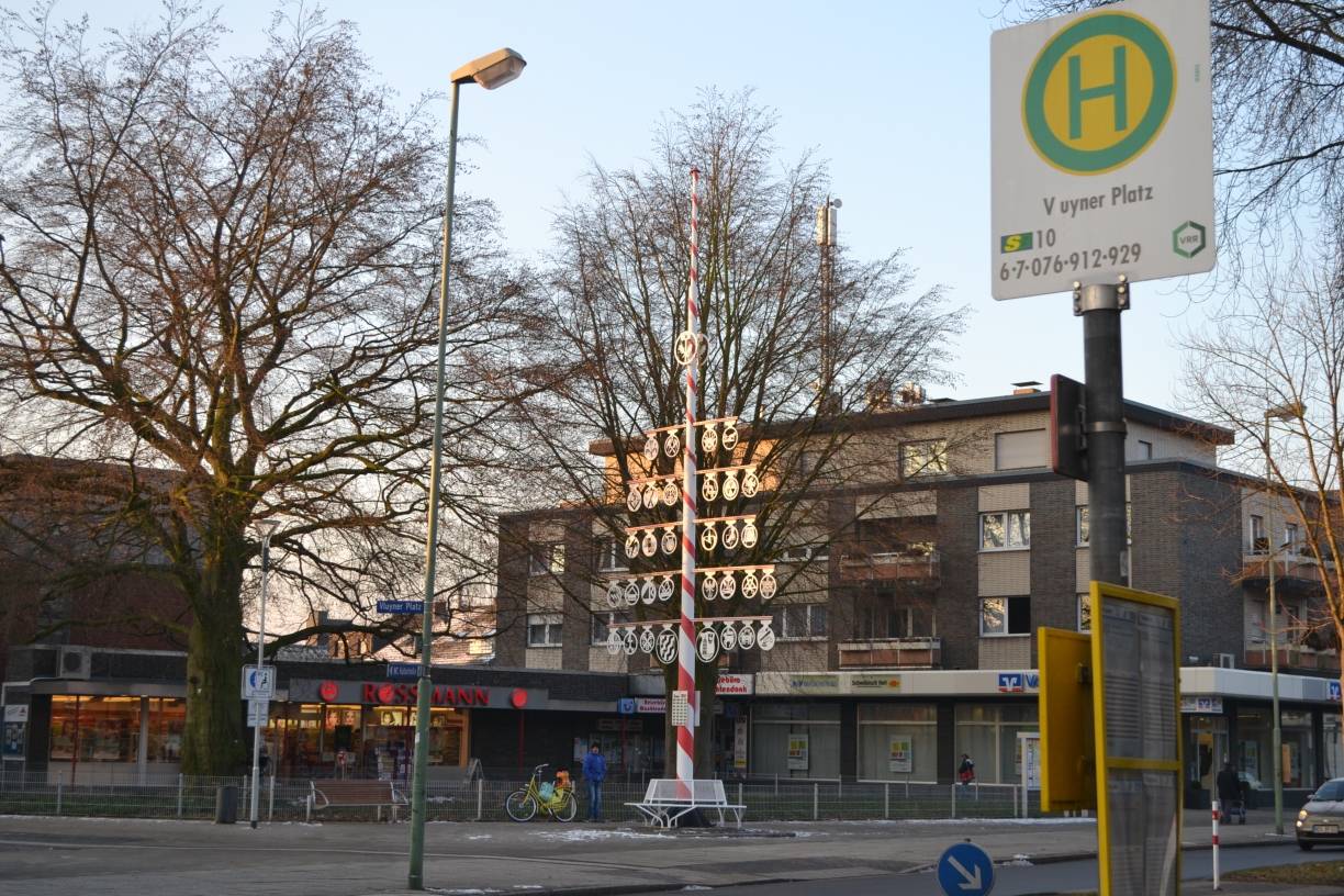 Wann fährt Nelkensamstag der Bus?
