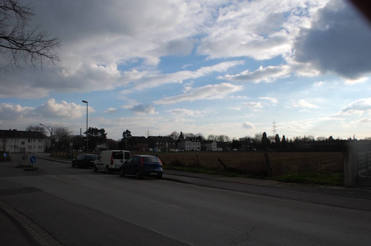  Der von der CDU Rheinhausen ins Spiel gebrachte neue Standort für einen Vollversorger in Friemersheim: Wilhelmstraße/Einmündung Schützenstraße. 