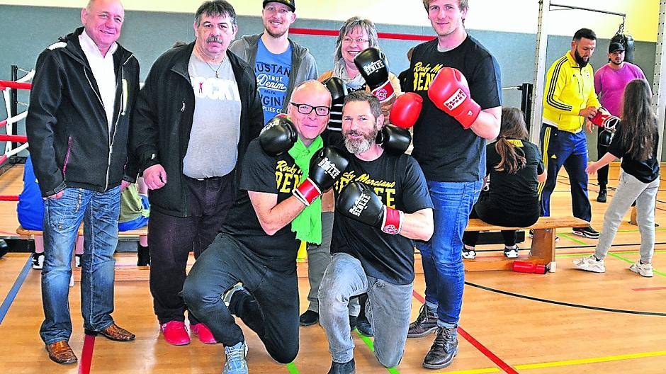 Roman Morawiec, Andreas Schubert (beide vom ABC Rheinkamp), Daniel Zapp, Ute Meister (beide vom Jugendamt Moers), Marvin Domagalla (Jugendamt Kamp-Lintfort), vorne: Freddy Fischer und Michael Paßon.