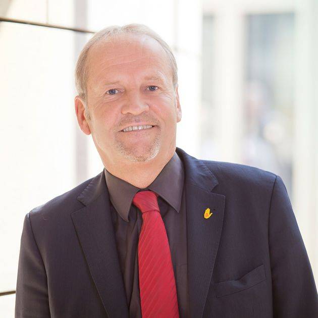  .... Vorsitzende der SPD Arbeitsgemeinschaft für Arbeitnehmerfragen (AfA) Rainer Bischoff vertreten unterschiedliche Ansichten zum geplanten Gesetzentwurf.  