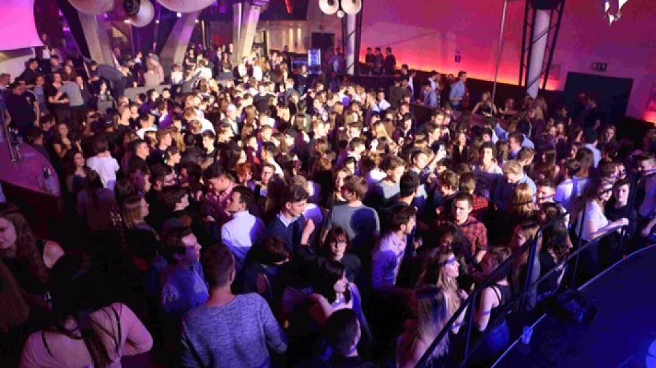 "School Battle": Der Tanz der Abiturienten