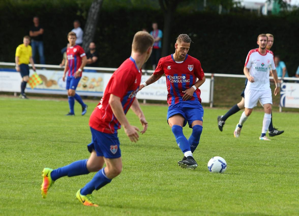 KFC erwartet die Stars vom "Effzeh"