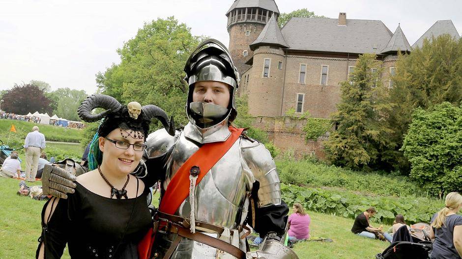 Flachsmarkt auf Burg Linn