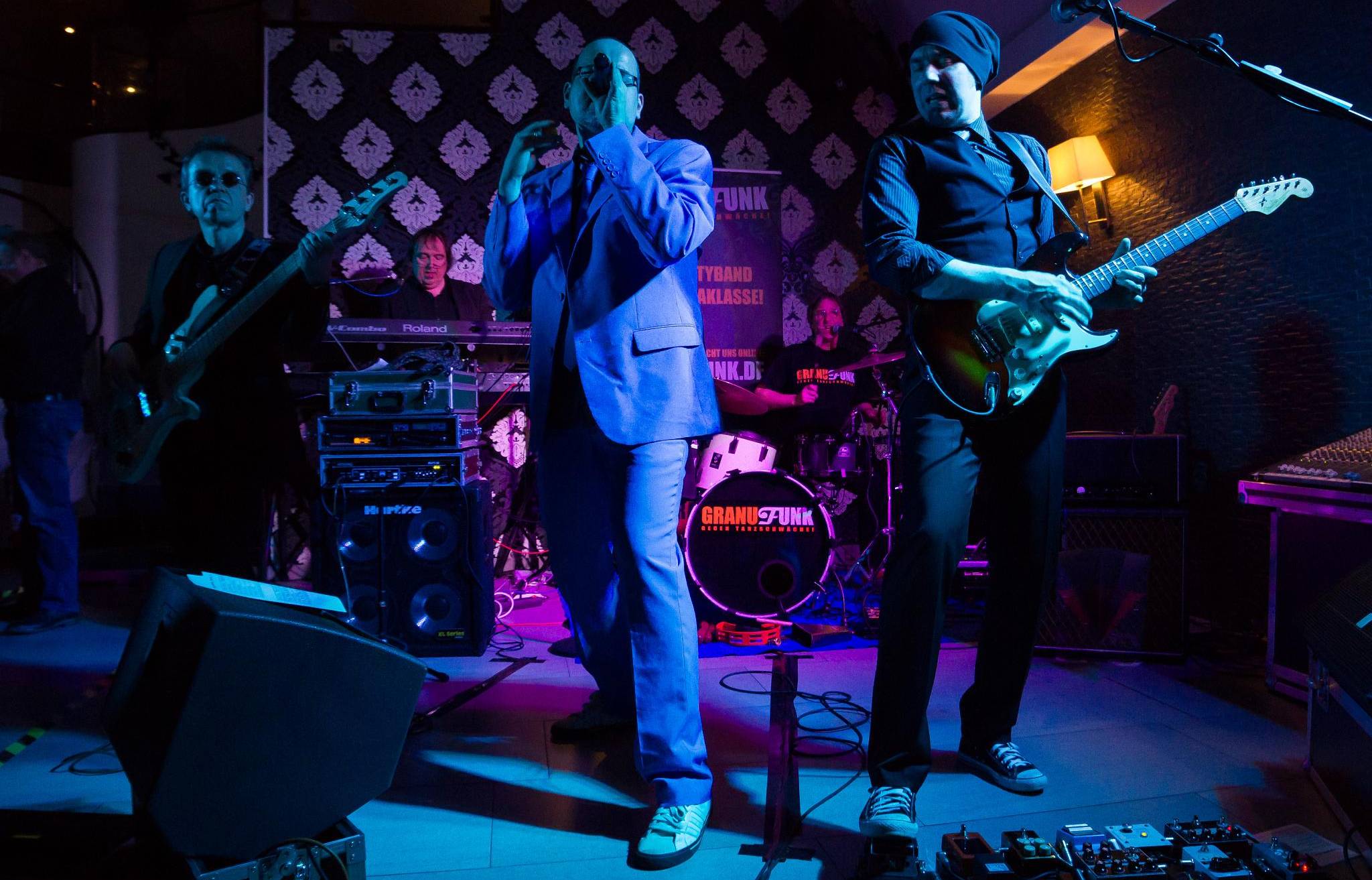 Hier das "ultimative Mittel" gegen Tanzschwäche: Granufunk...