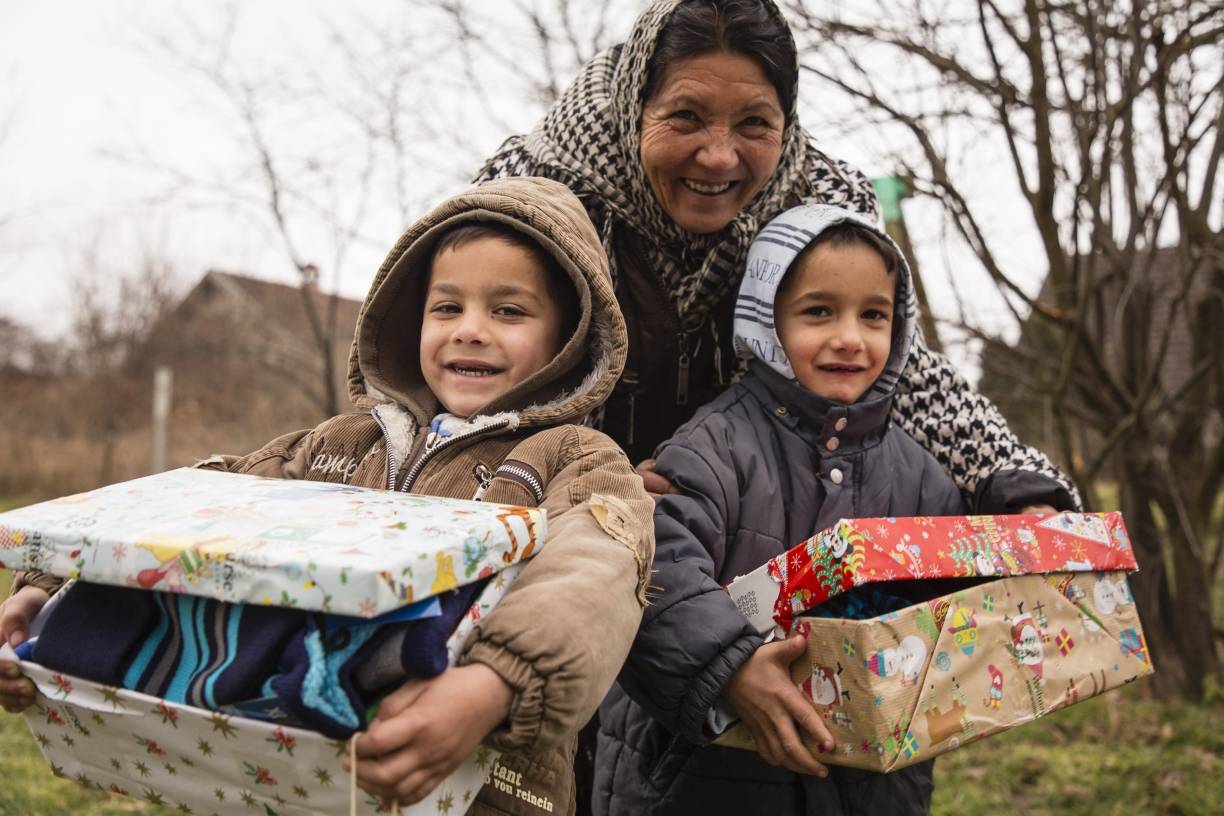 880 Schuhkartons vom Niederrhein machen Kinder glücklich: Geschenke der Hoffnung