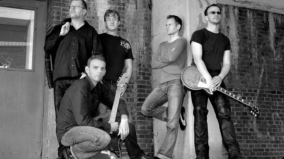 Accuracy müssen krankheitsbedingt passen.Der Ersatz: „The Candidates“ Rockab 19.30...