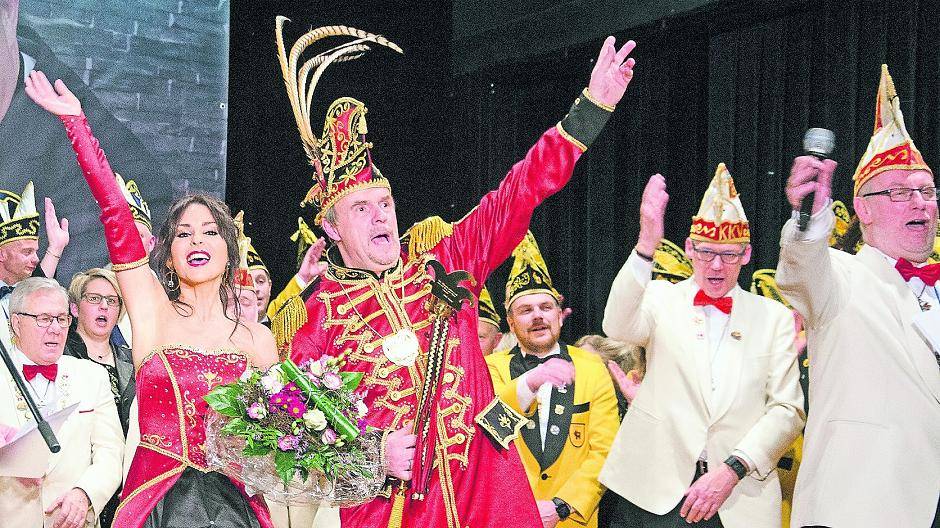  Mit viel Herzblut zum zweiten Mal den närrischen Thron bestiegen: Prinzessin Susanne I. und Prinz Hans-Gerd I. 