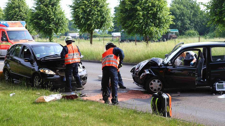 Zwei Verletzte an der Werner Voss Straße