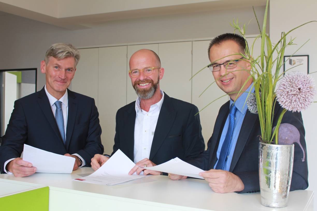  Kritische Jury: (v.l.) Mario Bernards, Uli Cloos und Eckart Preen haben 24 Vorschläge gesichtet und vier ausgewählt. Die Projekte der Gewinner werden nun realisiert. 