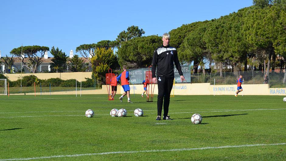 Sven Beuckert, ganz...