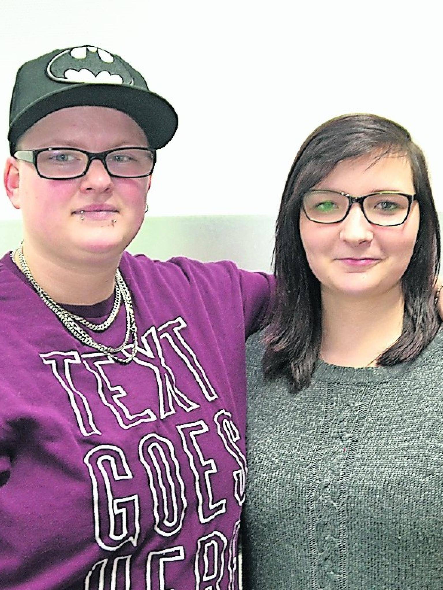  Helfer mit Herz: Leiterin Lisa Heymann (25) und Vorstandsmitglied Louise Tilitzky (16) engagieren sich für Obdachlose in der Duisburger City. 