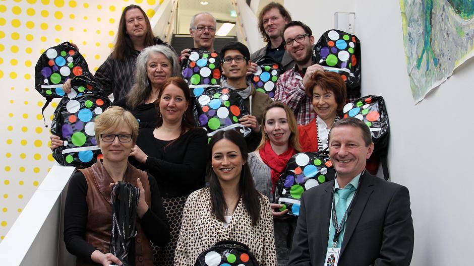 Die Beteiligten freuen sich über die diesjährige Ausgabe des Kulturrucksacks in Moers.