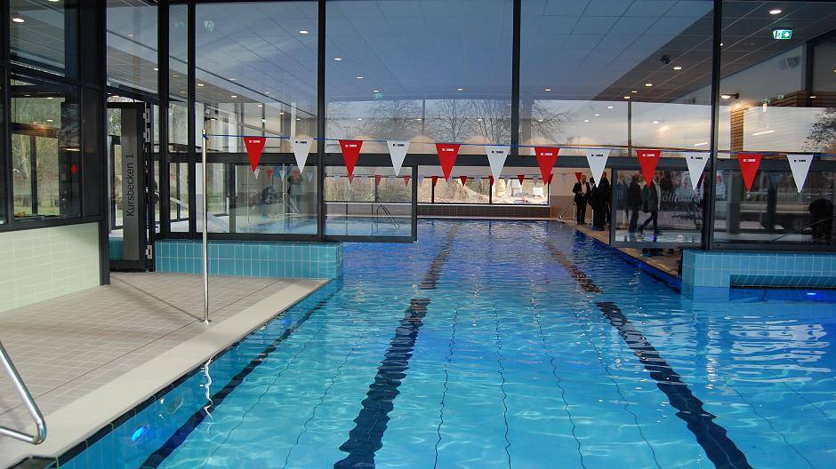 Die Becken können je nach Bedarf getrennt oder verbunden...