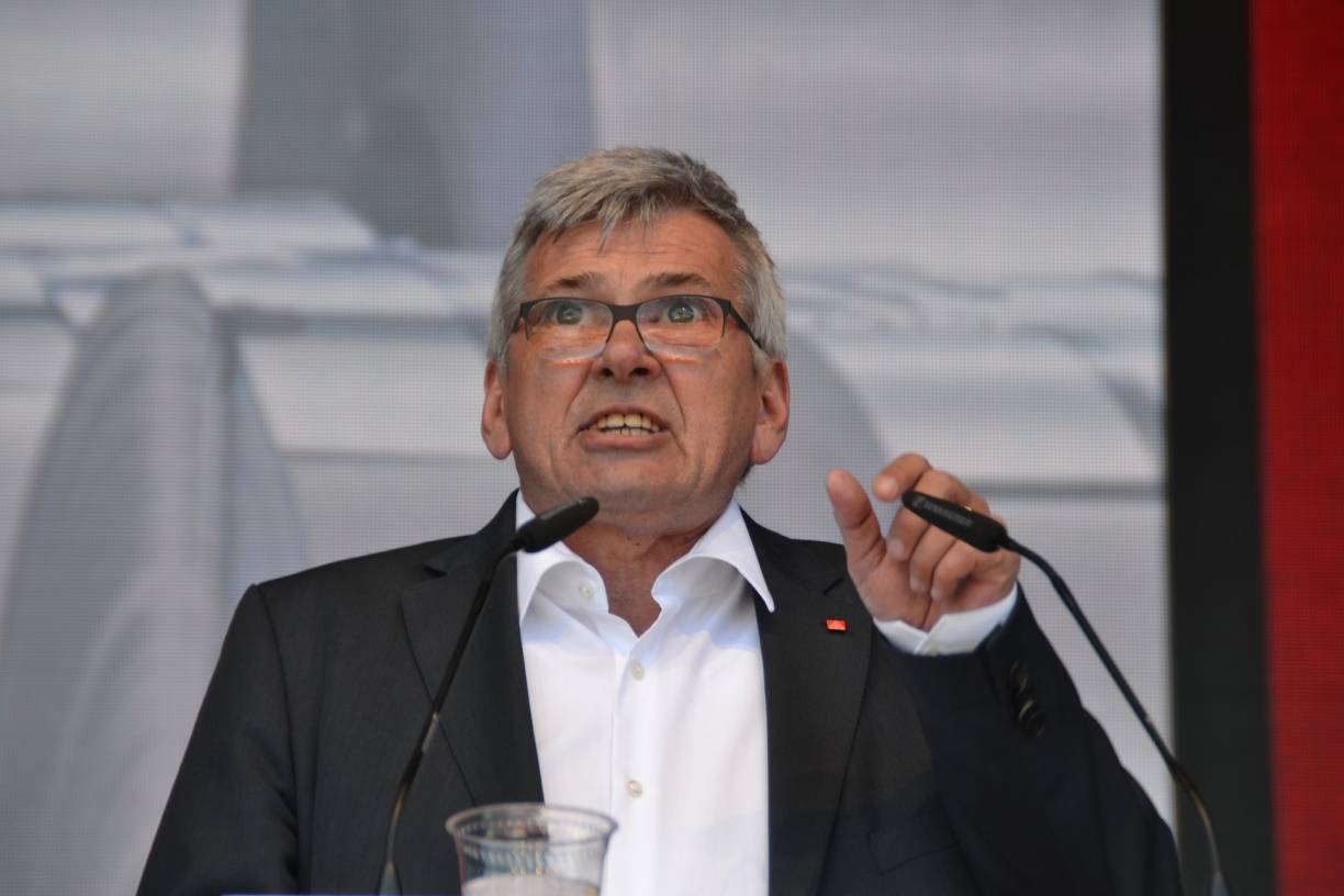 IG-Metall-Vorsitzender Jörg Hofmann: "2016 ist ein Schicksalsjahr für die Stahlproduktion."