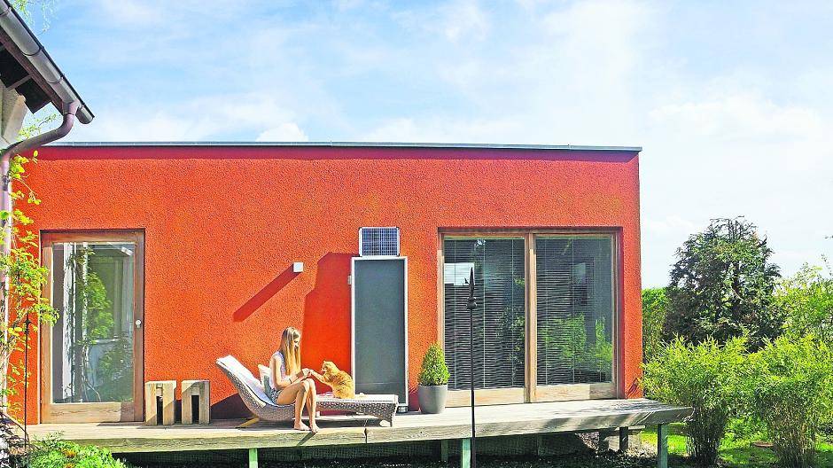  Kostensparend und bequem für Frischluft: Eine Solarlüftung macht es möglich. 