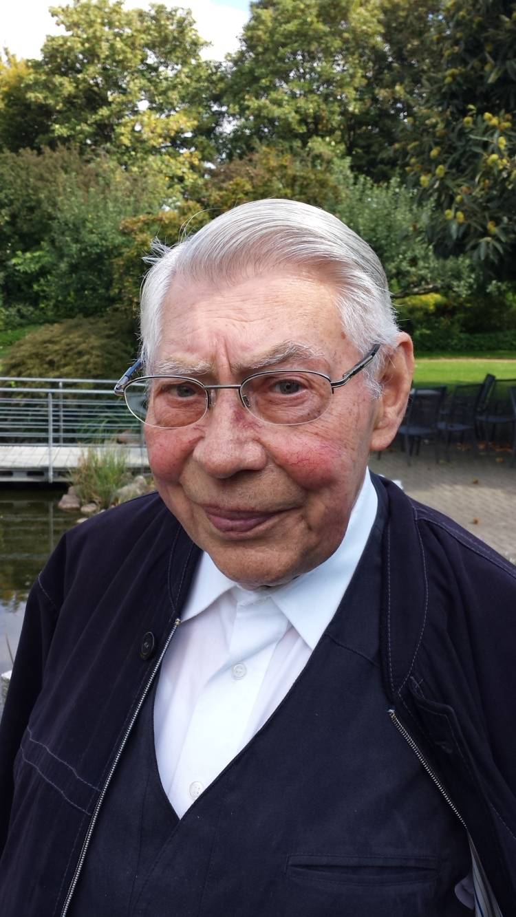 Trauer um Pastor Stefes