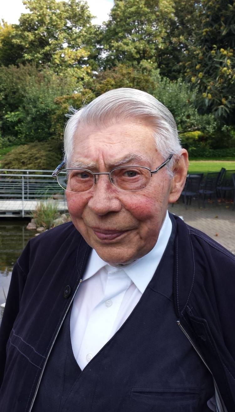 Trauer um Pastor Stefes