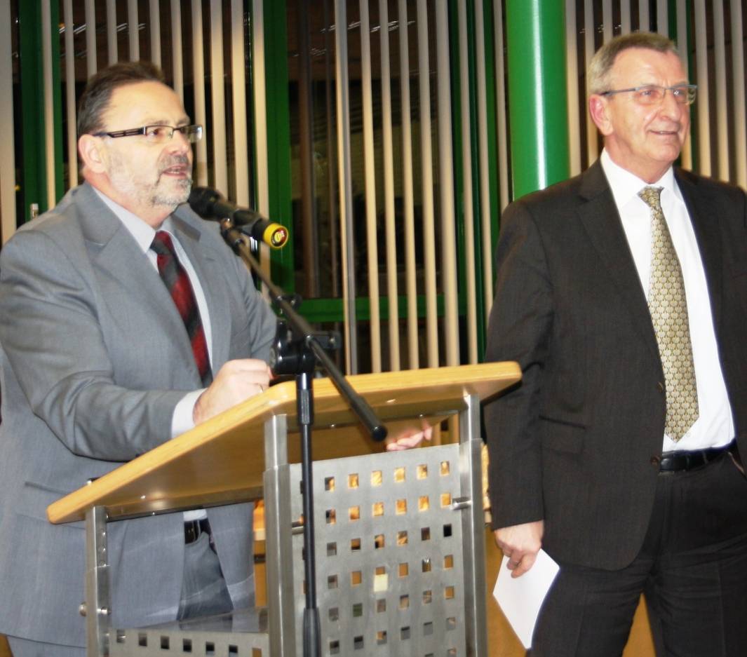 Bezirksbürgermeister Uwe Heider (l.) und Thomas Schlenz gaben Beispiele gelebter Nachbarschaft.