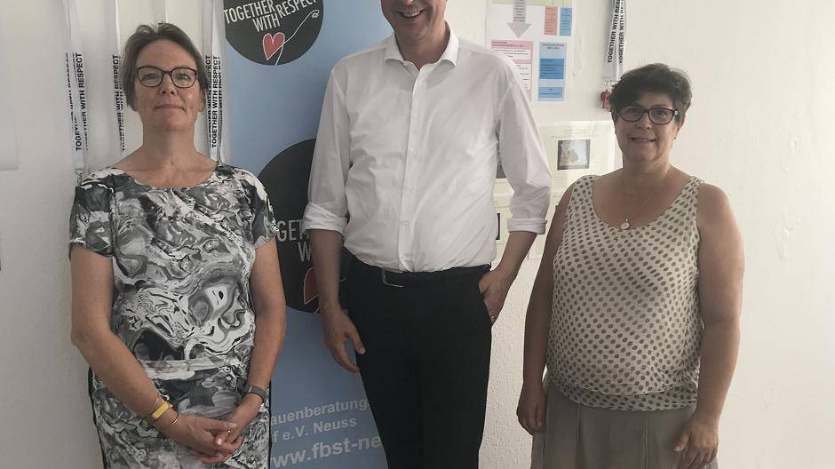 Beim Informationsaustausch (v.l.): Janne Gronen, Kreisdirektor Dirk Brügge und Ursula Habrich.