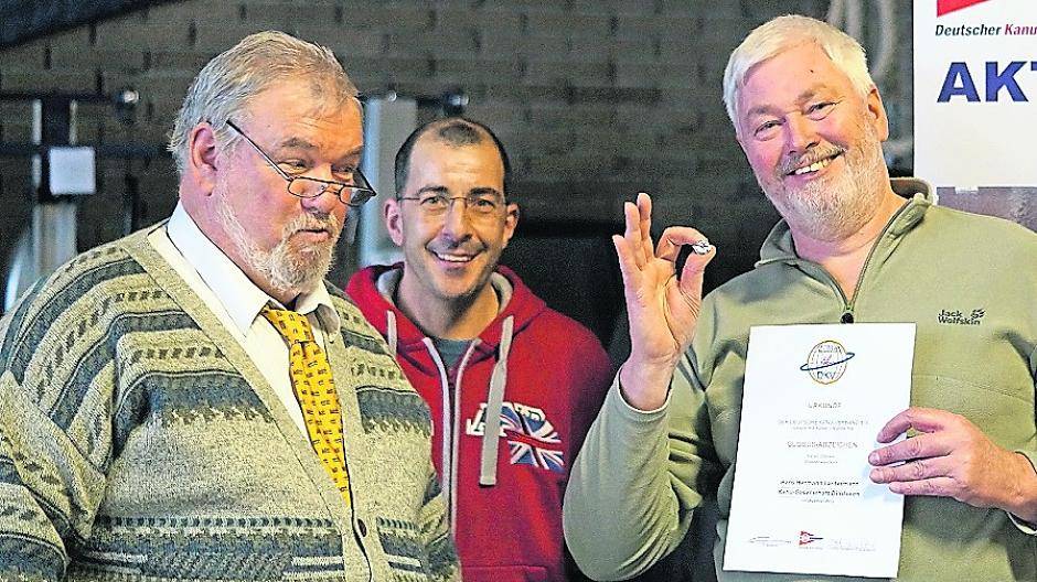 Hans Hermann Lantermann erhielt das DKV Globus Abzeichen „Rund um die Erde“.