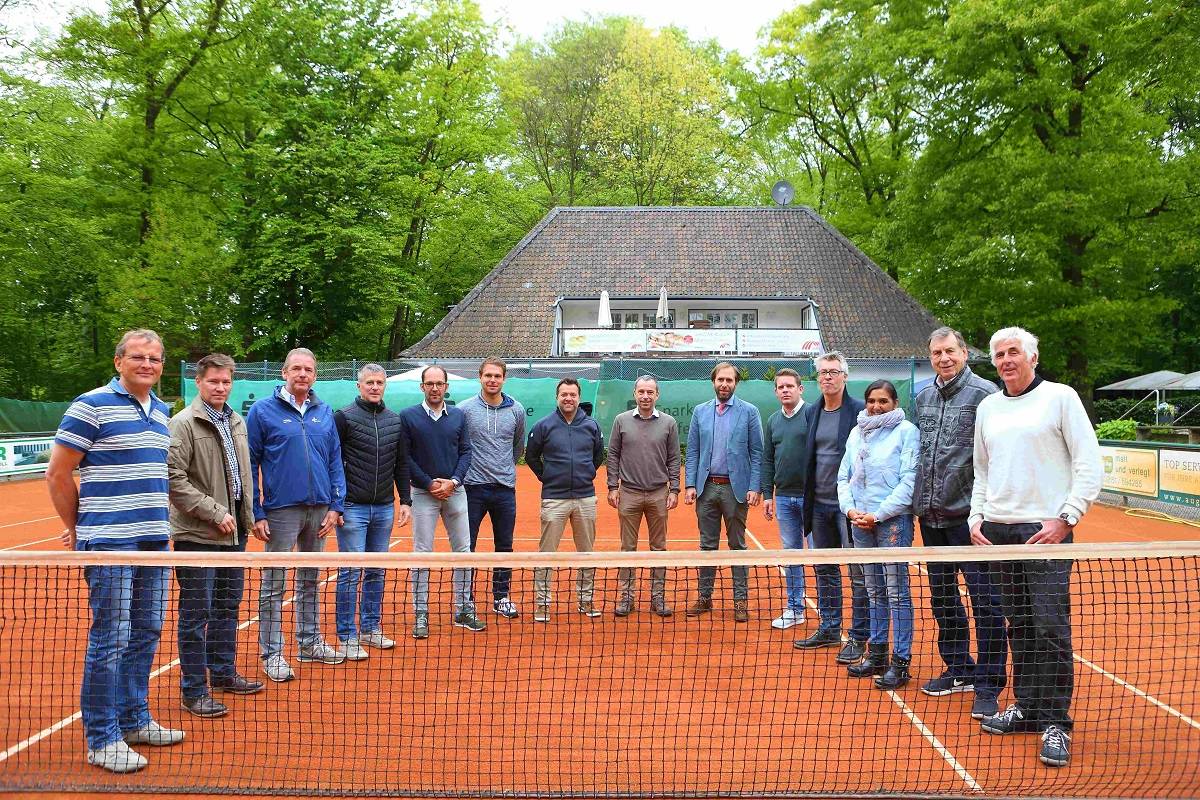 Tennis-Bundesliga-Clubs tagten beim HTC Blau-Weiß