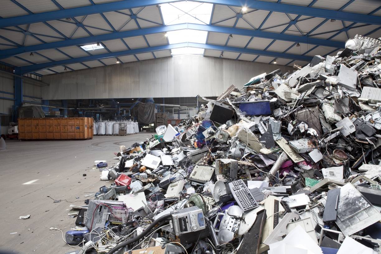 Zwei Einbrüche hintereinander: Mehrere hundert Kilo Schrott geklaut