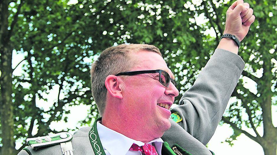 Er hat es geschafft: Dieter Niedzwetzki ist der neue König der Lank-Latumer Schützen.