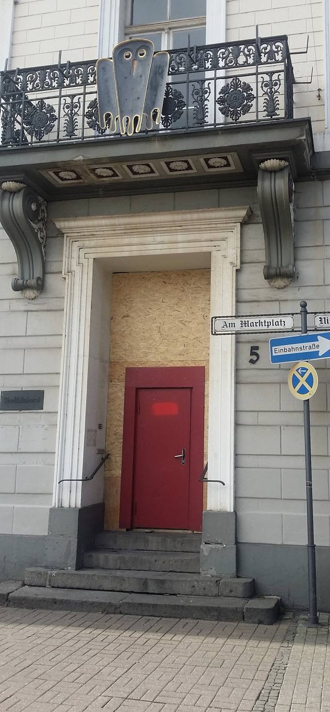 Uerdingen: Wo ist denn das Bücherei-Portal?