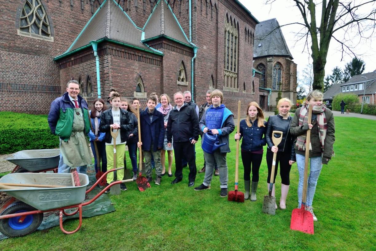 Symbol: Kaiserlinde für gute Nachbarn