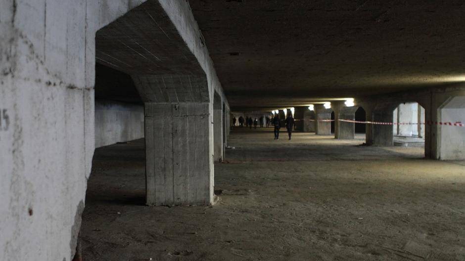 Es folgen Bilder aus dem Bunker unter der...