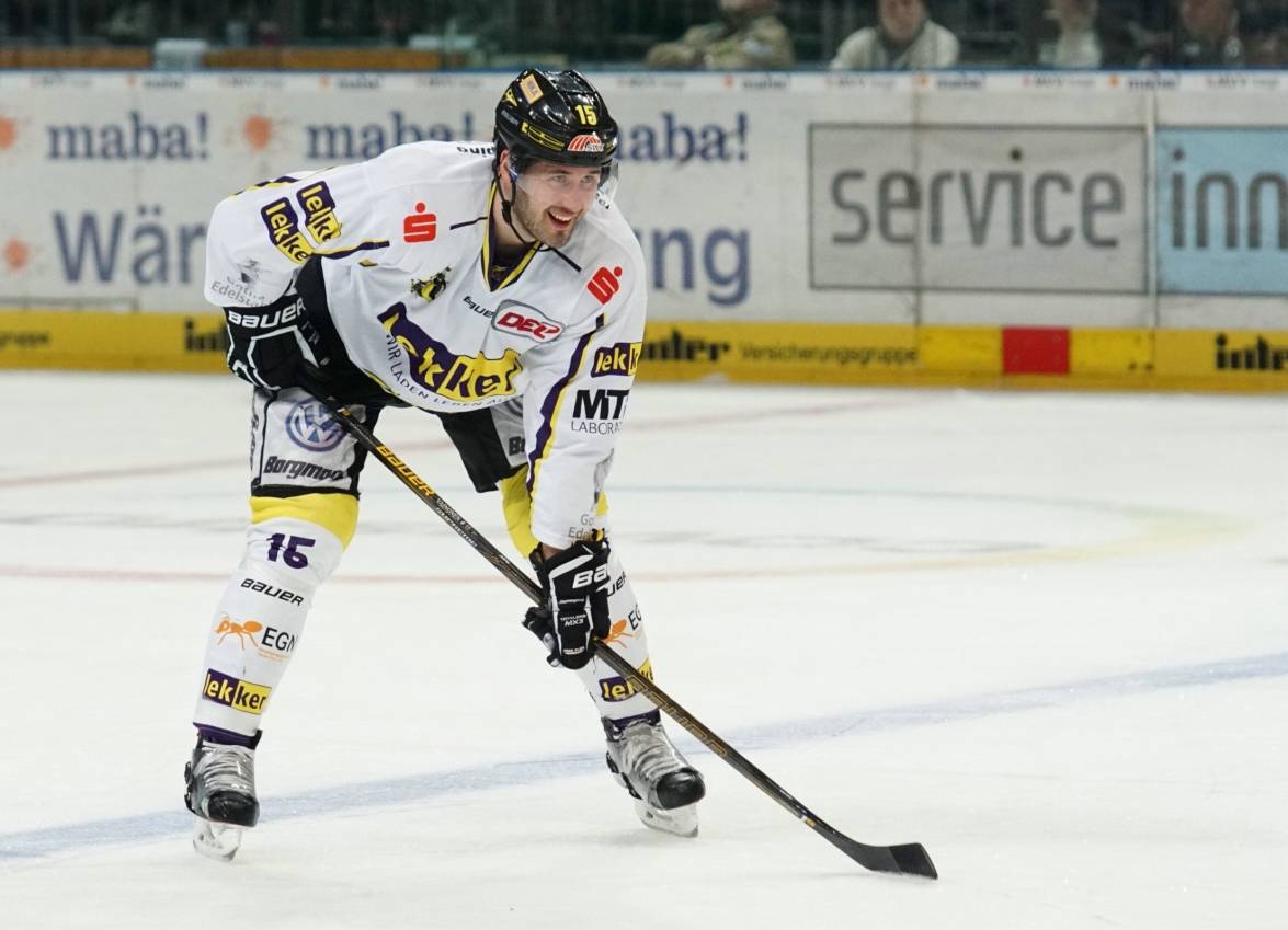 Mikko Vainonen: Finne bleibt bei den Pinguinen