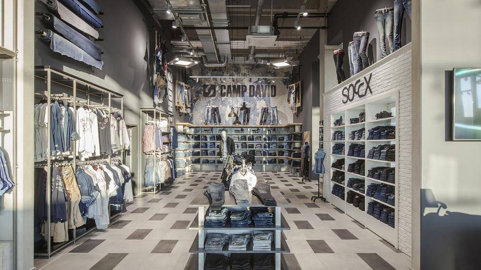 CAMP DAVID und SOCCX eröffnen THE STORE im Forum